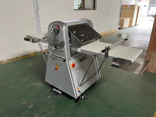 220V/380V Σημικό φύλλο ζύμης 6,5kg Μέγιστο βάρος ζύμης κυλίνδρου εύρος ρύθμισης 0,5-38mm
