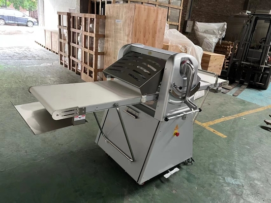 220V/380V Σημικό φύλλο ζύμης 6,5kg Μέγιστο βάρος ζύμης κυλίνδρου εύρος ρύθμισης 0,5-38mm